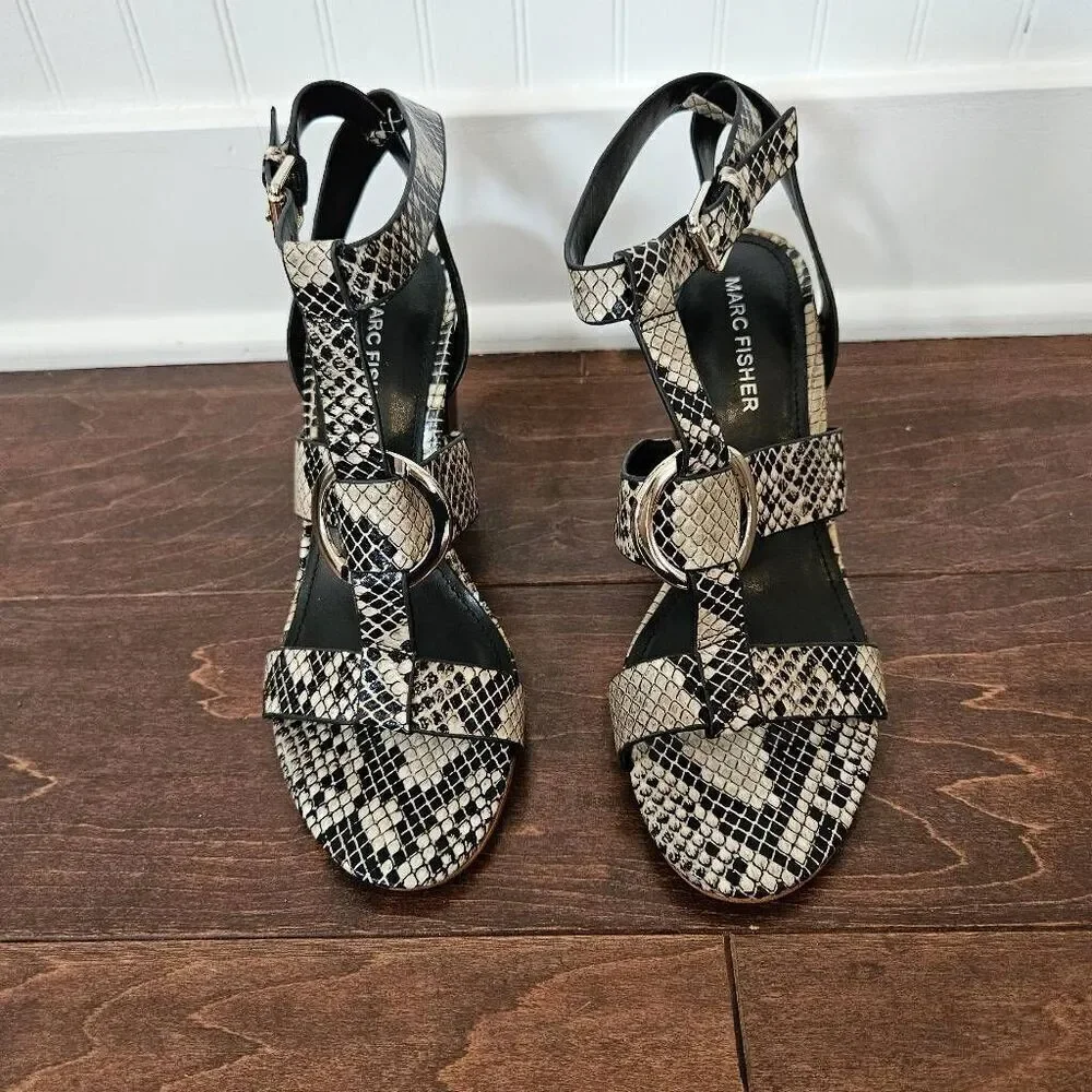 Marc Fisher Walina Heeled Sandals Women's Size 6M in Black/White Snake Print